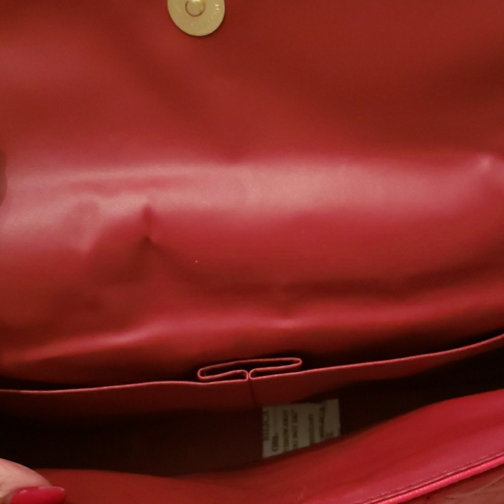 Red bag - Picture 3 of 6